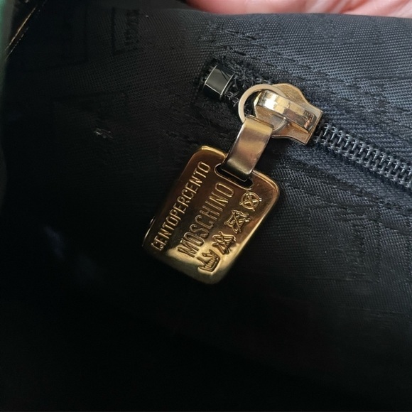 𝅺vintage authentic Moschino gold letter top handle handbag purse satchel couture - Picture 11 of 13